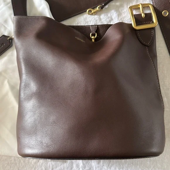 2025 updated Coach Bleecker Bucket Bag in Maple - Picture 5 of 15